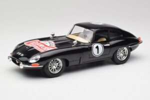 Jaguar E-Type Series 1 #1 British Racing Green Bburago 1:18 3018-M3 Metalas