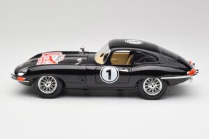 Jaguar E-Type Series 1 #1 British Racing Green Bburago 1:18 3018-M3 Metalas - nuotrauka 4 iš 8
