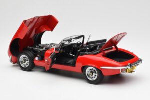 Jaguar E-Type Roadster Series III V12 Raudonas AUTOart 1:18 73523 Metalas - nuotrauka 5 iš 8