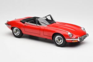 Jaguar E-Type Roadster Series III V12 Raudonas AUTOart 1:18 73523 Metalas - nuotrauka 6 iš 8
