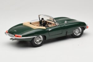 Jaguar E-Type Series 1 Roadster Žalias Bburago 1:18 3016-M1 Metalas - nuotrauka 3 iš 8