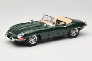 Jaguar E-Type Series 1 Roadster Žalias Bburago 1:18 3016-M1 Metalas