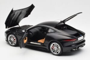 Jaguar F-Type R X152 Matinis Juodas AUTOart 1:18 73652 Kompozitas - nuotrauka 5 iš 8