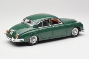 Jaguar Mark II British Racing Žalias & Mėlynas Salonas Maisto 1:18 59001 Metalas - nuotrauka 3 iš 8