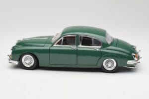 Jaguar Mark II British Racing Žalias & Mėlynas Salonas Maisto 1:18 59001 Metalas - nuotrauka 4 iš 8