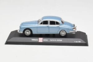 Jaguar Mk II Blue Metallic Minichamps 1:43 433130604 Metalas