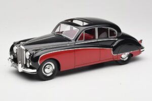 Jaguar Mk VIII Juodas & Tamsiai Raudonas BoS Models 1:18 BOS408 Derva