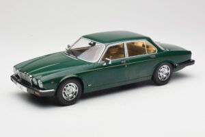 Jaguar XJ Series III Tamsiai Žalias MCG 1:18 MCG18175 Metalas