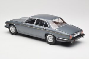 Jaguar XJ Series III Metallic Grey MCG 1:18 MCG18177 Metalas - nuotrauka 5 iš 6