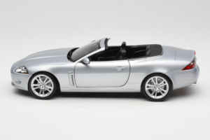 Jaguar XK X150 Kabrioletas Sidabrinis Minichamps 1:18 153130533 Metalas - nuotrauka 4 iš 8