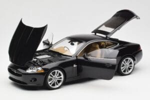 Jaguar XK-R X150 Midnight Juodas AUTOart 1:18 73632 Metalas - nuotrauka 2 iš 8