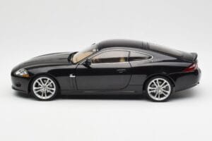 Jaguar XK-R X150 Midnight Juodas AUTOart 1:18 73632 Metalas - nuotrauka 4 iš 8