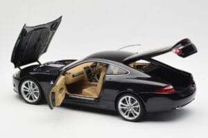 Jaguar XK-R X150 Midnight Juodas AUTOart 1:18 73632 Metalas - nuotrauka 5 iš 8