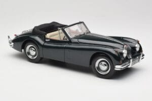 Jaguar XK140 Drophead Coupe Juodas Sun Star 1:18 2802 Metalas - nuotrauka 6 iš 8