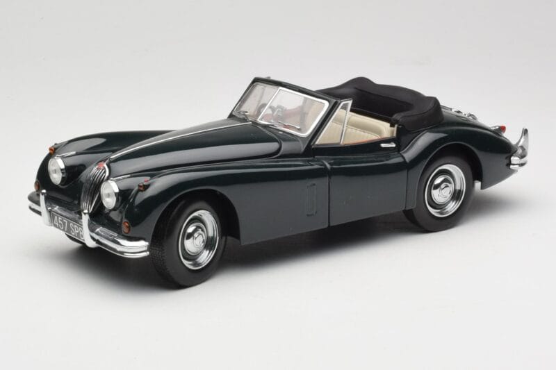 Jaguar XK140 Drophead Coupe Juodas Sun Star 1:18 2802 Metalas