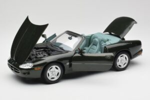 Jaguar XK8 X100 Kabrioletas British Racing Žalias Maisto 1:18 50285 Metalas - nuotrauka 2 iš 8