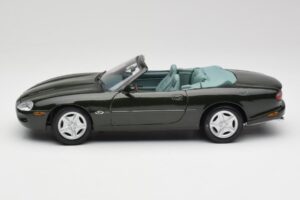 Jaguar XK8 X100 Kabrioletas British Racing Žalias Maisto 1:18 50285 Metalas - nuotrauka 4 iš 8