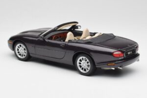 Jaguar XKR X100 Kabrioletas Pilkas Maisto 1:18 50331 Metalas - nuotrauka 7 iš 8