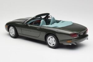 Jaguar XKR X100 Kabrioletas Žalias Maisto 1:18 37800-M1 Metalas - nuotrauka 7 iš 8