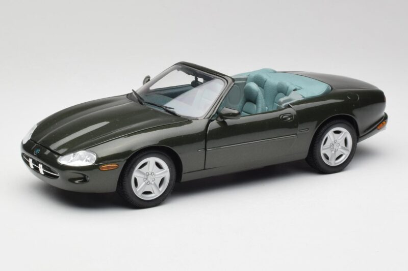 Jaguar XKR X100 Kabrioletas Žalias Maisto 1:18 37800-M1 Metalas