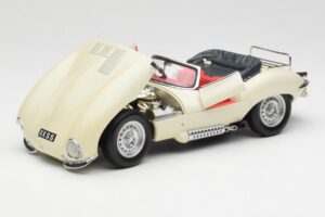 Jaguar XKSS Kreminis AUTOart 1:18 73512 Metalas - nuotrauka 2 iš 8
