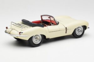 Jaguar XKSS Kreminis AUTOart 1:18 73512 Metalas - nuotrauka 3 iš 8
