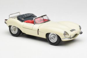 Jaguar XKSS Kreminis AUTOart 1:18 73512 Metalas - nuotrauka 6 iš 8