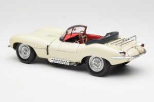 Jaguar XKSS Kreminis AUTOart 1:18 73512 Metalas - nuotrauka 7 iš 8