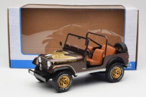 Jeep CJ-7 Golden Eagle Žalias MCG 1:18 MCG18109 Metalas - nuotrauka 6 iš 6