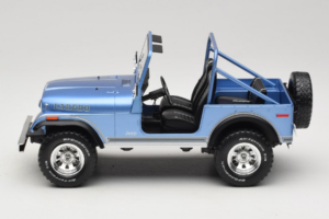 Jeep CJ-7 Laredo Mėlynas MCG 1:18 MCG18553 Metalas - nuotrauka 3 iš 6