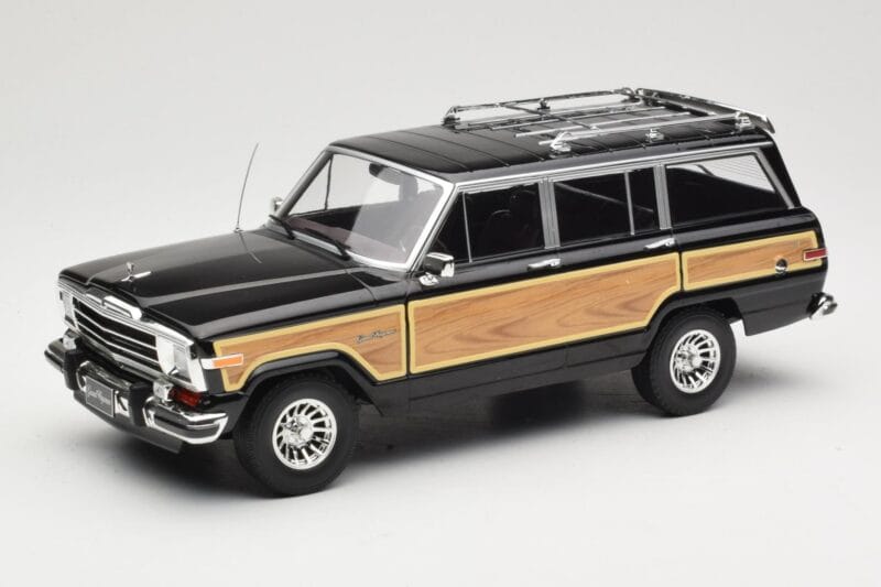 Jeep Grand Wagoneer Juodas KK-Scale 1:18 KKDC181113 Metalas