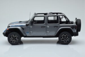 Jeep Wrangler 4xe Sidabrinis GT Spirit 1:18 GT419 Derva - nuotrauka 3 iš 6