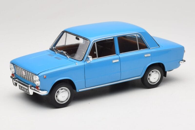 Lada 1200 2101 Mėlynas IXO 1:18 18CMC204OP Metalas
