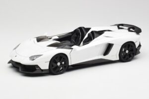 Lamborghini Aventador J Baltas AUTOart 1:18 74674 Metalas
