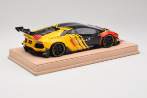 Lamborghini Aventador Liberty Walk Infinite Juodas Geltonas Timothy & Pierre 1:18 REMC035 Metalas - nuotrauka 3 iš 7