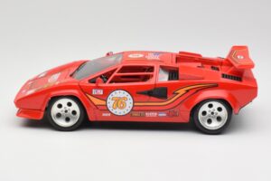 Lamborghini Countach Raudonas Bburago 1:18 3047 Metalas - nuotrauka 4 iš 8