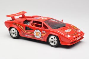 Lamborghini Countach Raudonas Bburago 1:18 3047 Metalas - nuotrauka 6 iš 8