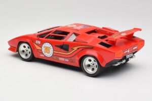 Lamborghini Countach Raudonas Bburago 1:18 3047 Metalas - nuotrauka 7 iš 8