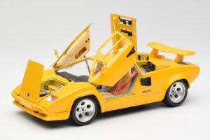 Lamborghini Countach Geltonas Bburago 1:18 3037 Metalas - nuotrauka 2 iš 8
