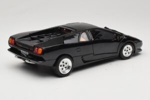 Lamborghini Diablo Juodas Tonka 1:18 09035-M1 Metalas - nuotrauka 3 iš 8