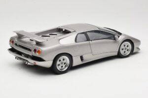 Lamborghini Diablo Sidabrinis AUTOart 1:18 70071 Metalas - nuotrauka 3 iš 8