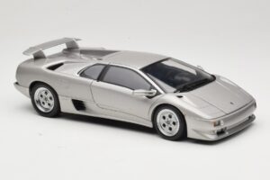 Lamborghini Diablo Sidabrinis AUTOart 1:18 70071 Metalas - nuotrauka 6 iš 8