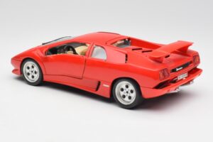Lamborghini Diablo Raudonas Bburago 1:18 3028-M1 Metalas - nuotrauka 7 iš 8