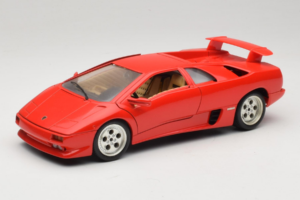 Lamborghini Diablo Raudonas Bburago 1:18 3041-M1 Metalas