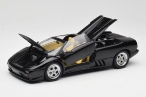Lamborghini Diablo Roadster Juodas AUTOart 1:18 70093-R1 Metalas - nuotrauka 2 iš 10