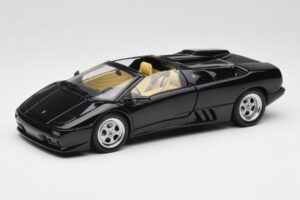 Lamborghini Diablo Roadster Juodas AUTOart 1:18 70093-R1 Metalas - nuotrauka 3 iš 10