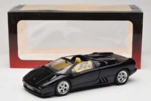 Lamborghini Diablo Roadster Juodas AUTOart 1:18 70093-R1 Metalas - nuotrauka 10 iš 10