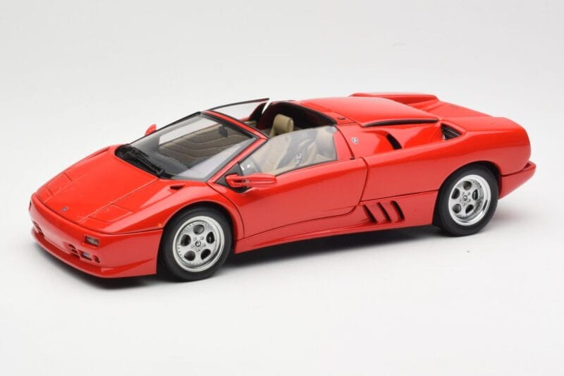 Lamborghini Diablo Roadster Raudonas AUTOart 1:18 70091 Metalas