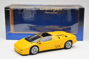 Lamborghini Diablo Roadster Geltonas AUTOart 1:18 70092 Metalas - nuotrauka 8 iš 8