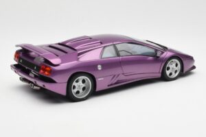 Lamborghini Diablo SE30 Jota Metallic Violetinis AUTOart 1:18 79142 Kompozitas - nuotrauka 3 iš 8
